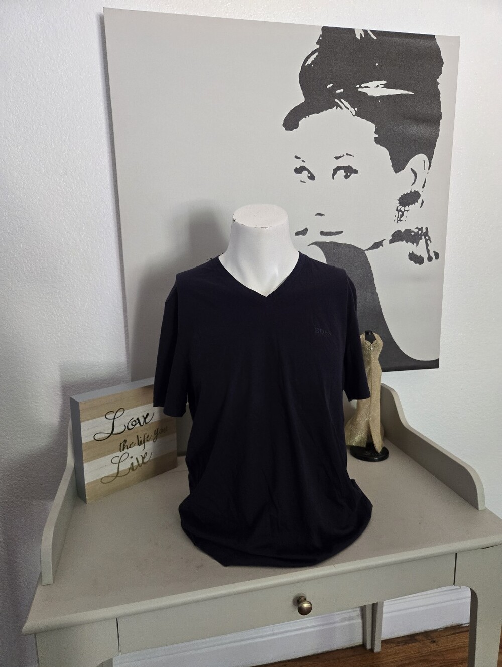 NWT Boss Hugo Boss Men's V-Neck Short Sleeve Slim Fit Shirt Navy Blue Size XL